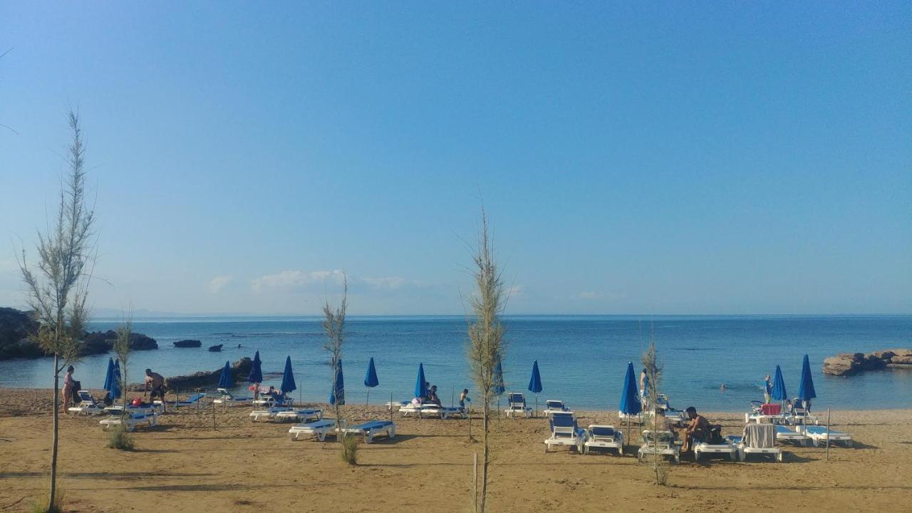 Anemomylos Guesthouse Paralímni Eksteriør bilde