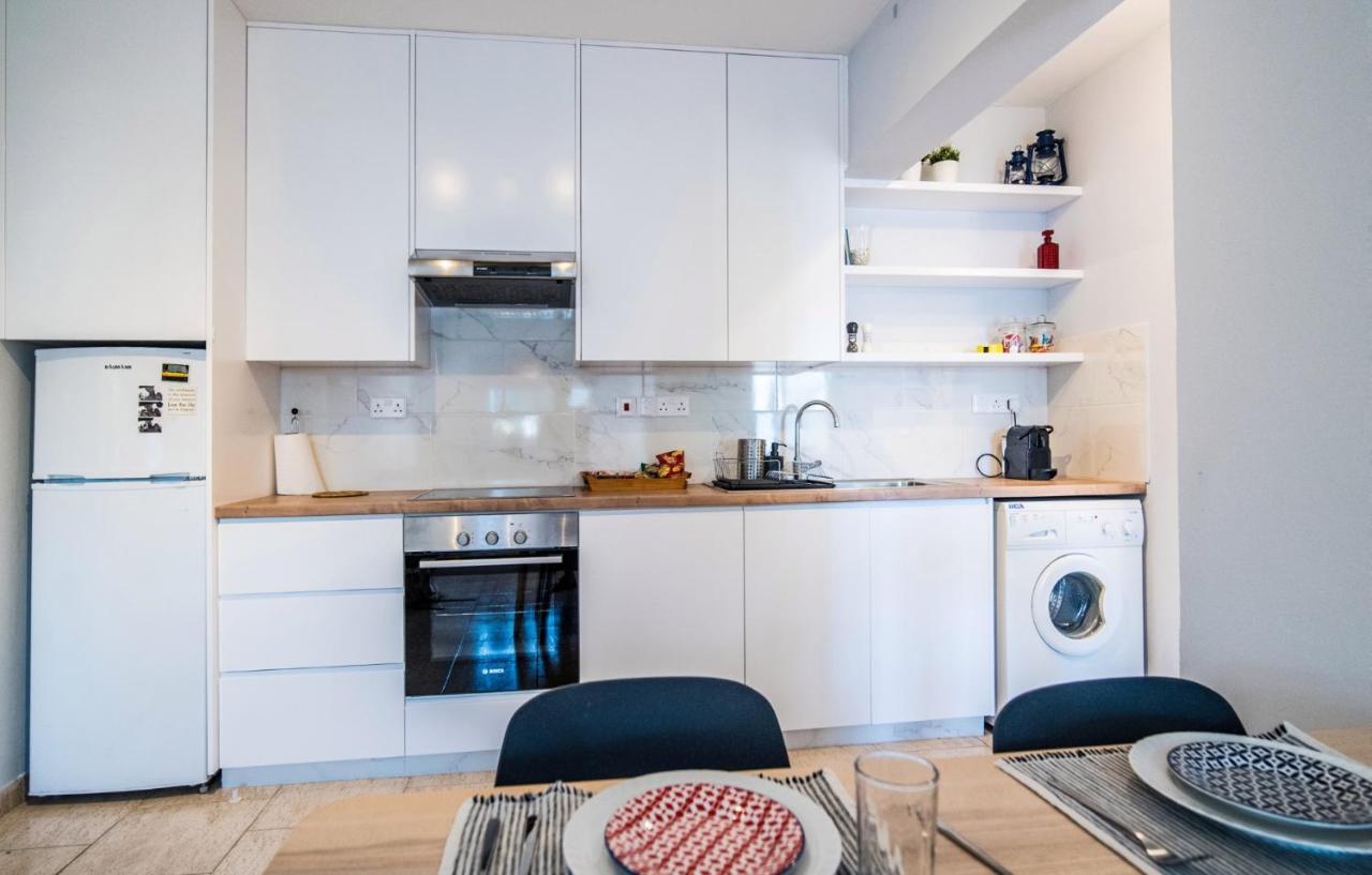 Anemomylos Guesthouse Paralímni Eksteriør bilde