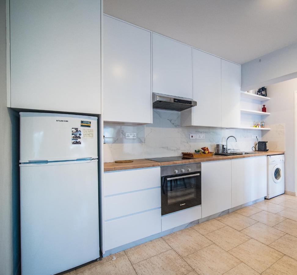 Anemomylos Guesthouse Paralímni Eksteriør bilde